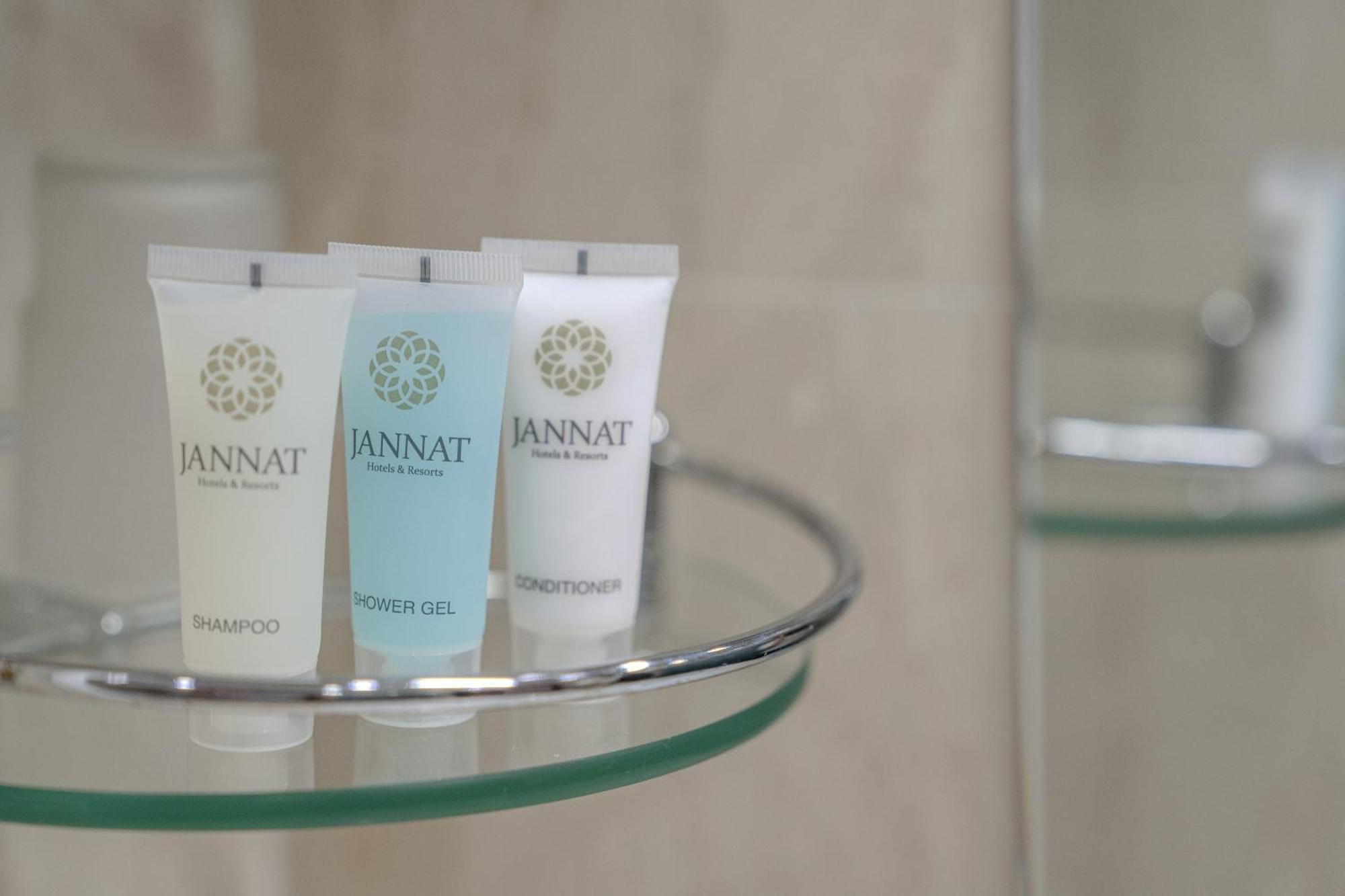Jannat Regency Hotel Bisjkek Buitenkant foto