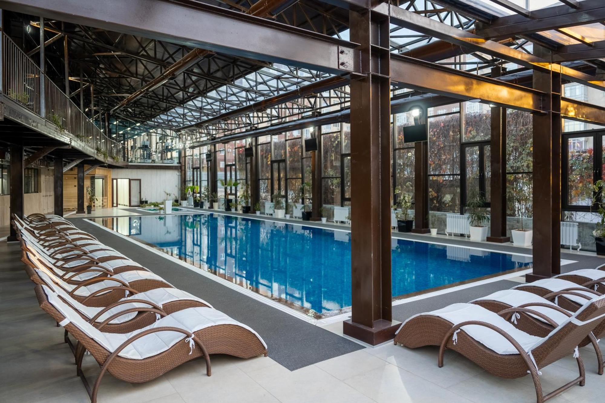 Jannat Regency Hotel Bisjkek Buitenkant foto