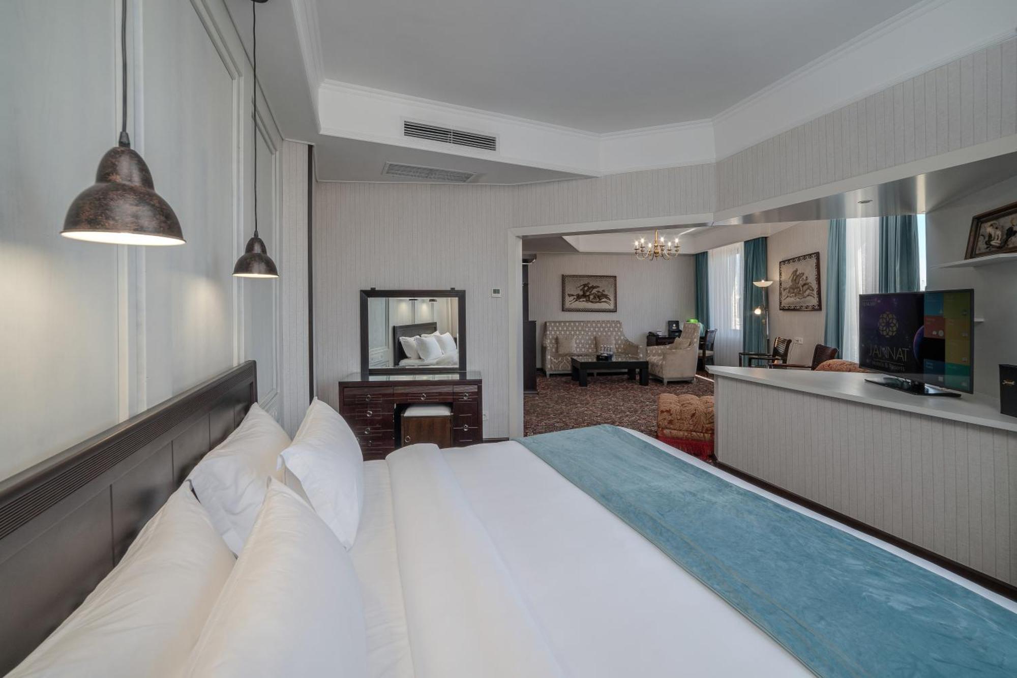 Jannat Regency Hotel Bisjkek Kamer foto