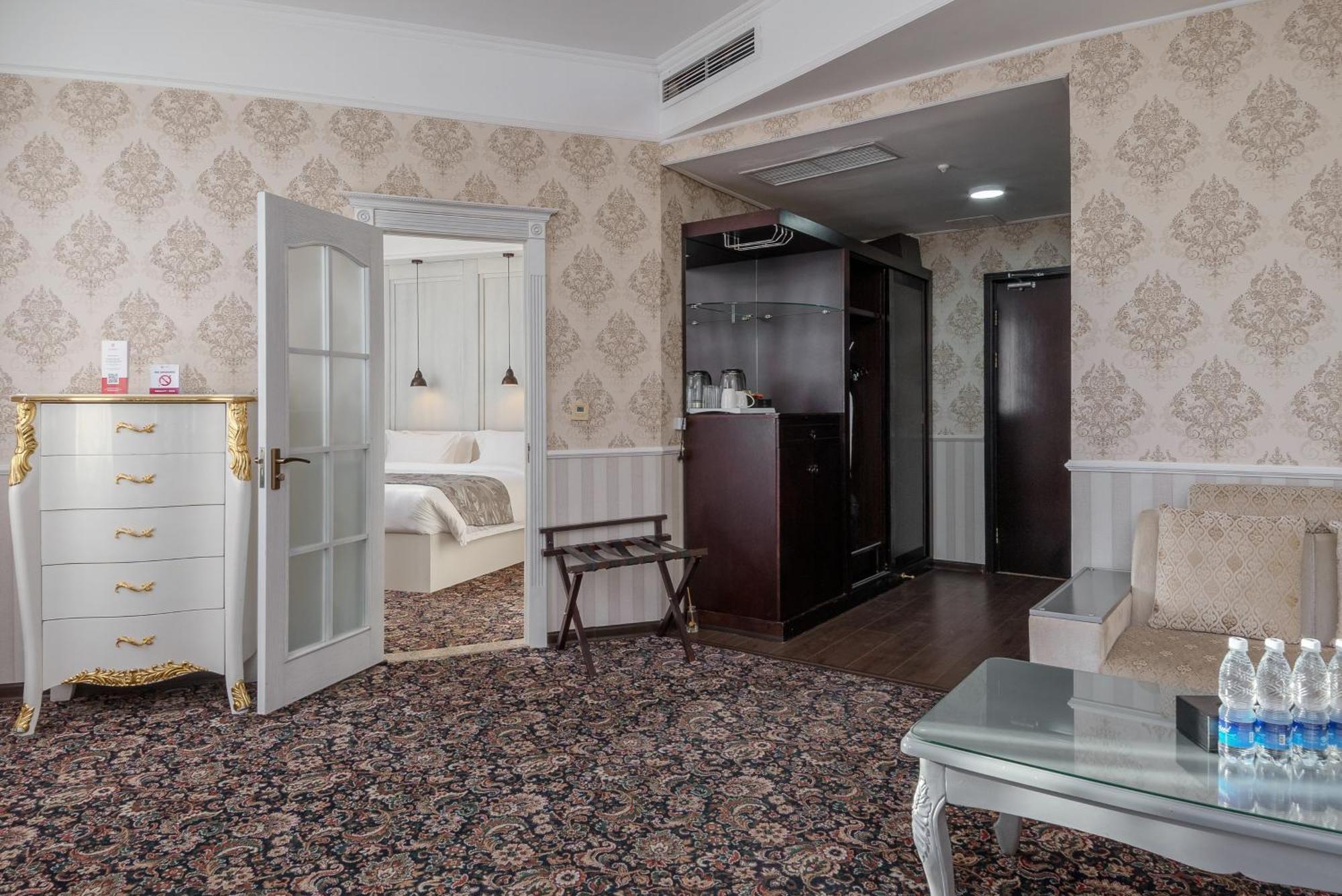 Jannat Regency Hotel Bisjkek Kamer foto
