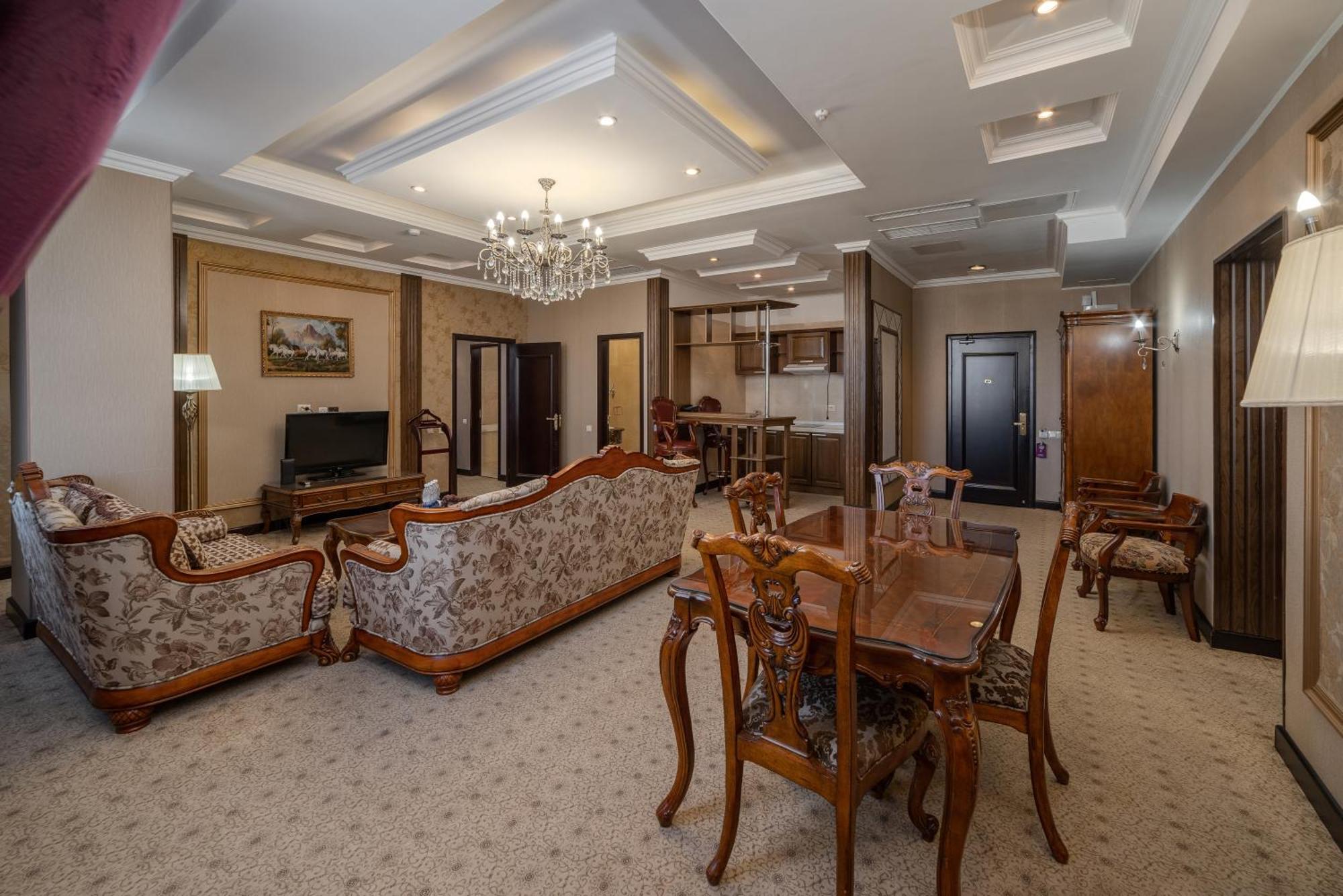 Jannat Regency Hotel Bisjkek Kamer foto